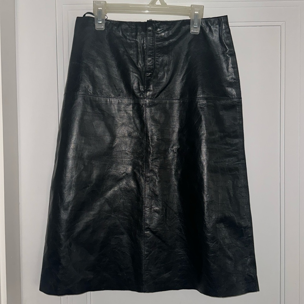 NWT genuine leather Banana republic skirt, mini skirt, knee length